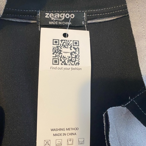 Grey Stand Collar Pockets Crop Coat - Picture 3 of 4